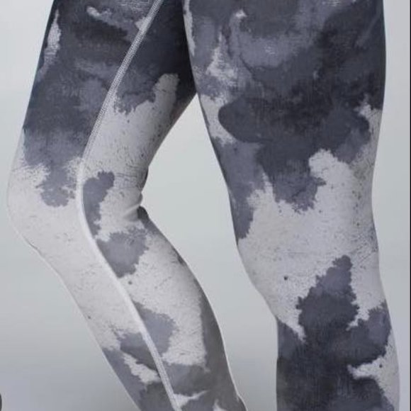 🌸🖤Pretty Lululemon Wunder Under Tights Pant Floral Platoon - Picture 2 of 10